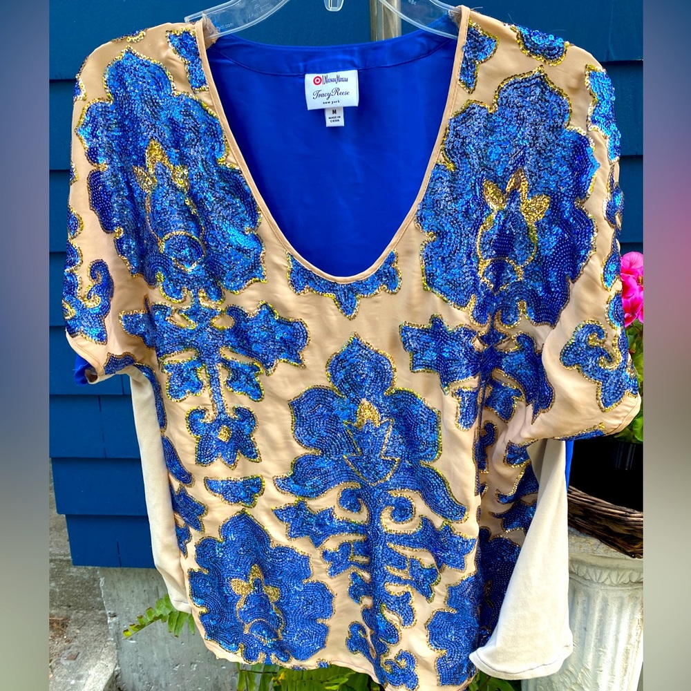 Vintage blue Neiman Marcus/Tracy Reese paired up to create silky date night top